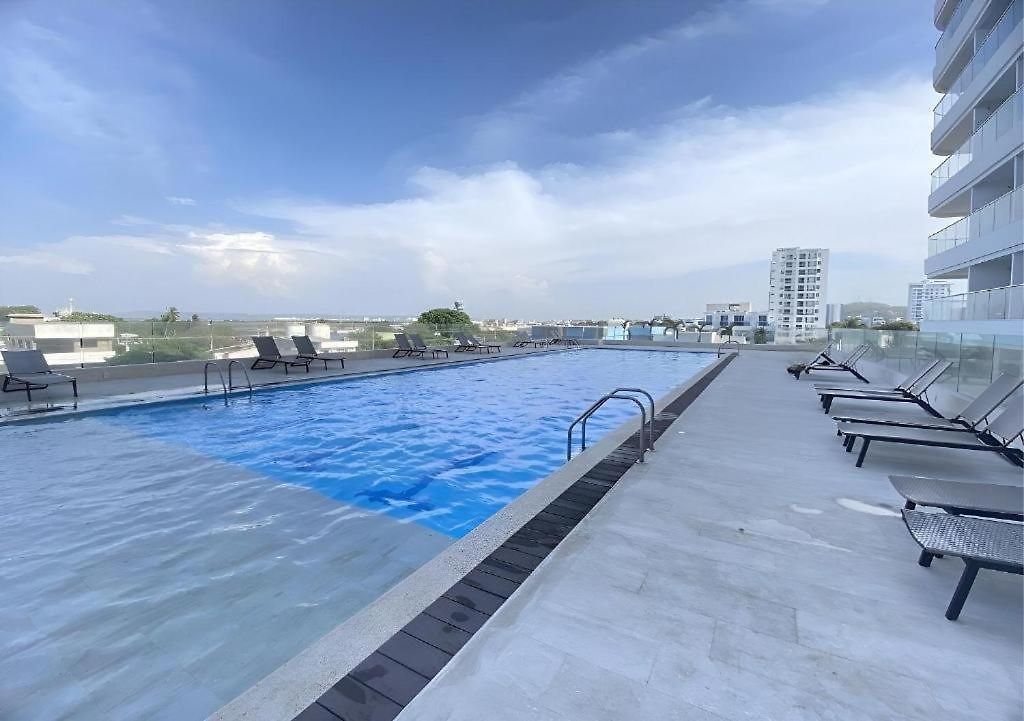 Apartamento Vista al Mar, Playa y Piscina a 3 min Aeropuerto *
