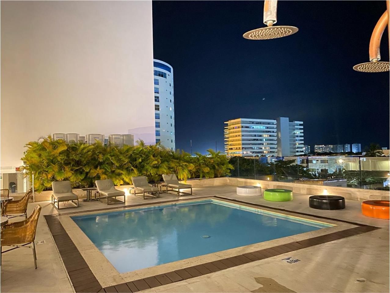 Apartamento Vista al Mar, Playa y Piscina a 3 min Aeropuerto