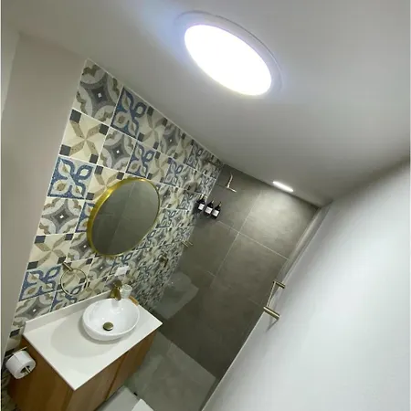Apartamento Frente Al Mar Cerca Al Aeropuerto Apartamento *