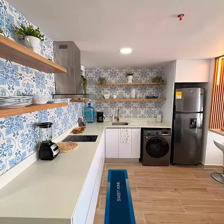 Vista Al Mar, Playa Y Piscina A 3 Min Aeropuerto Apartamento
