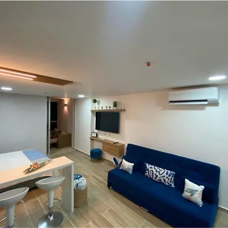 Apartamento Frente Al Mar Cerca Al Aeropuerto